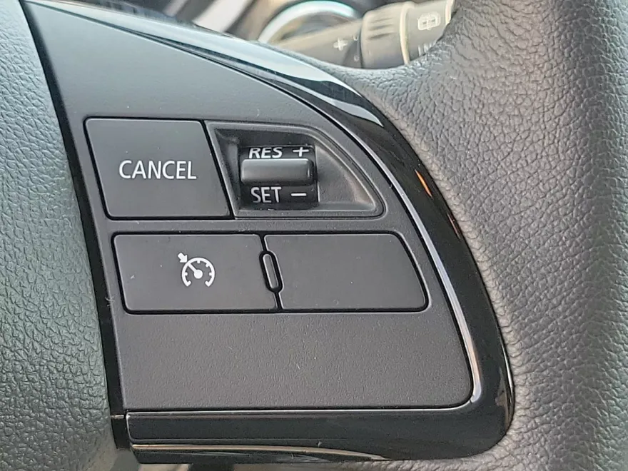 2023 Mitsubishi Eclipse Cross SEL photo 22