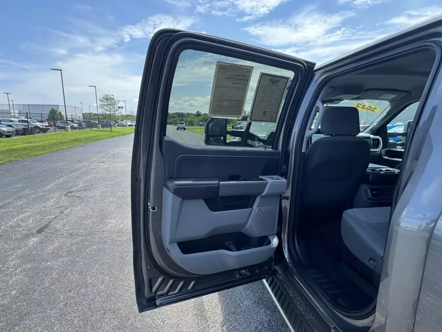 2022 Ford F-150 XLT photo 1