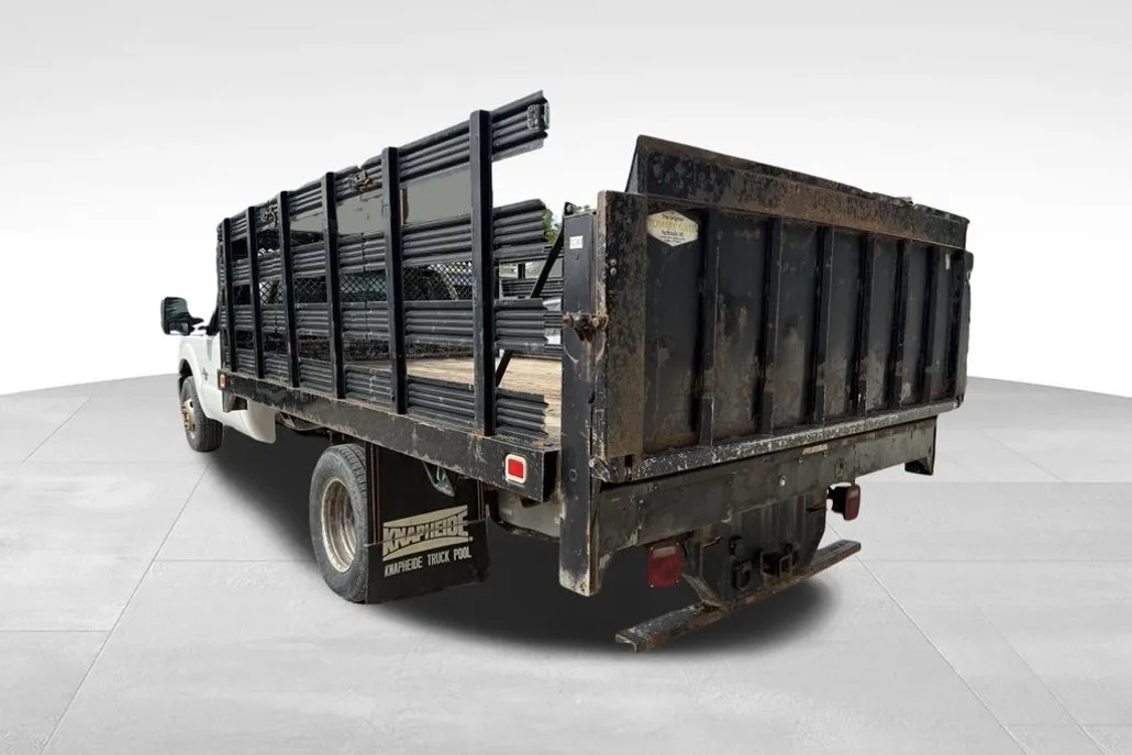 2011 Ford F-350 XL photo 1