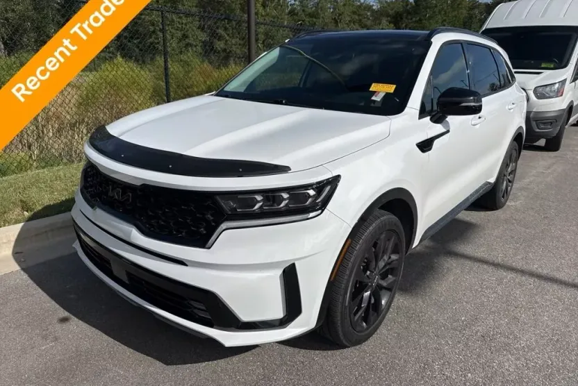 2022 Kia Sorento SX photo 1