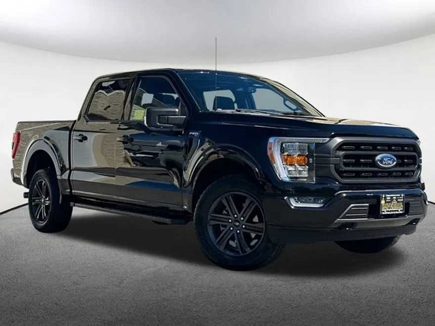 2022 Ford F-150 XLT photo 1