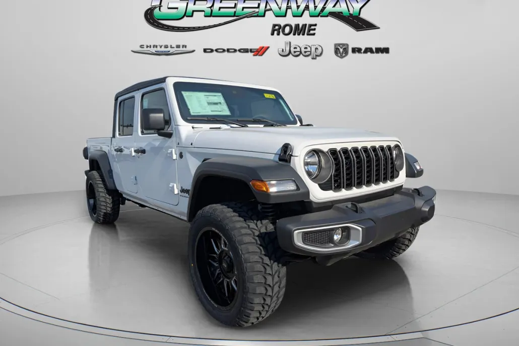 2025 Jeep Gladiator Sport S photo 1