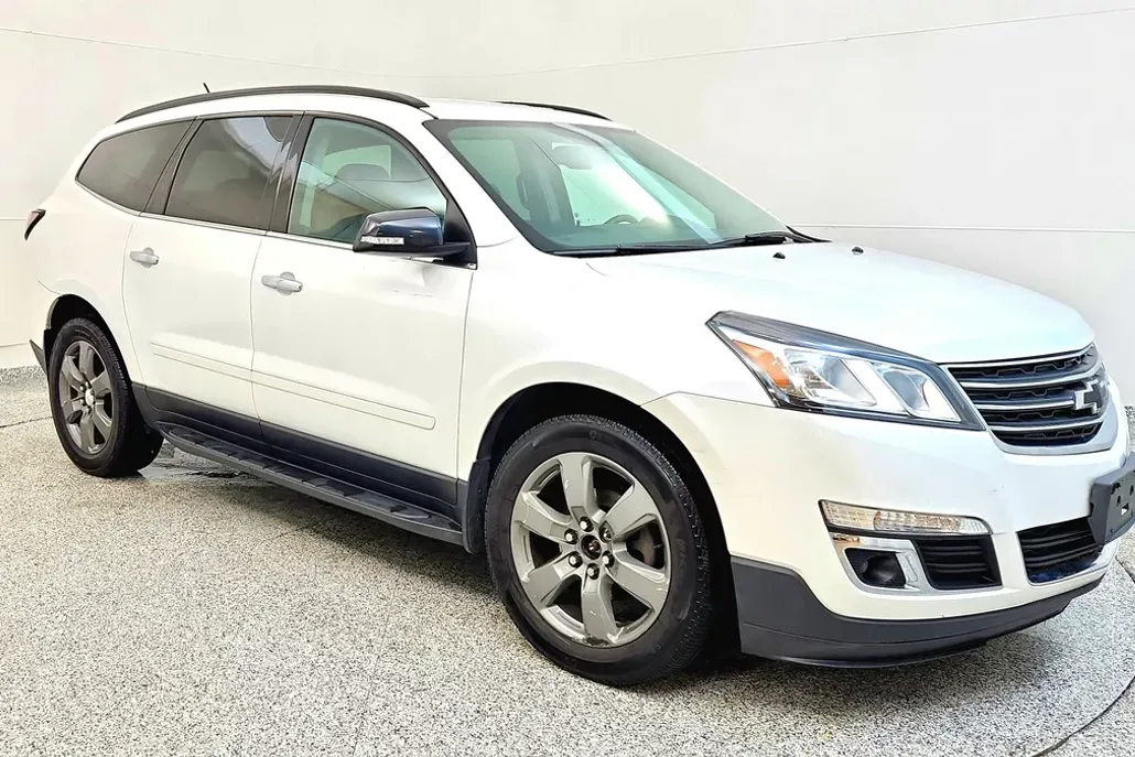2017 Chevrolet Traverse photo 1