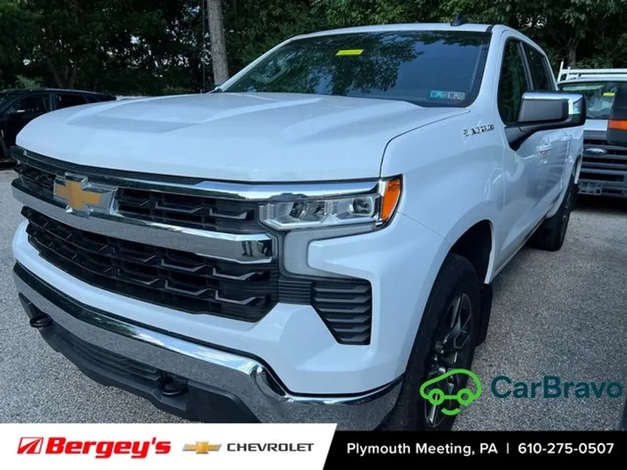 2024 Chevrolet Silverado 1500 LT photo 1