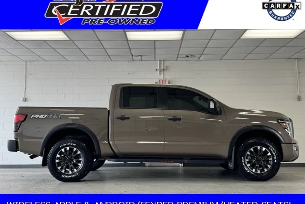 2023 Nissan Titan PRO-4X Crew Cab photo 1