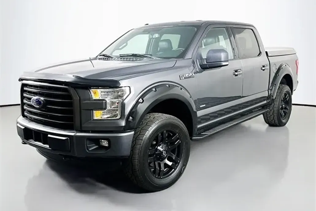 2015 Ford F-150 XLT photo 1