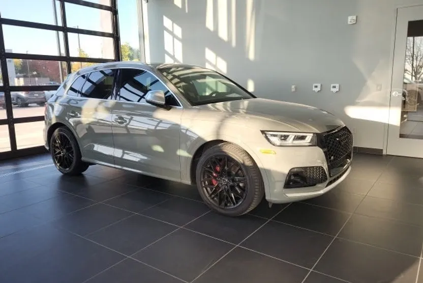 2020 Audi SQ5 Premium Plus photo 1