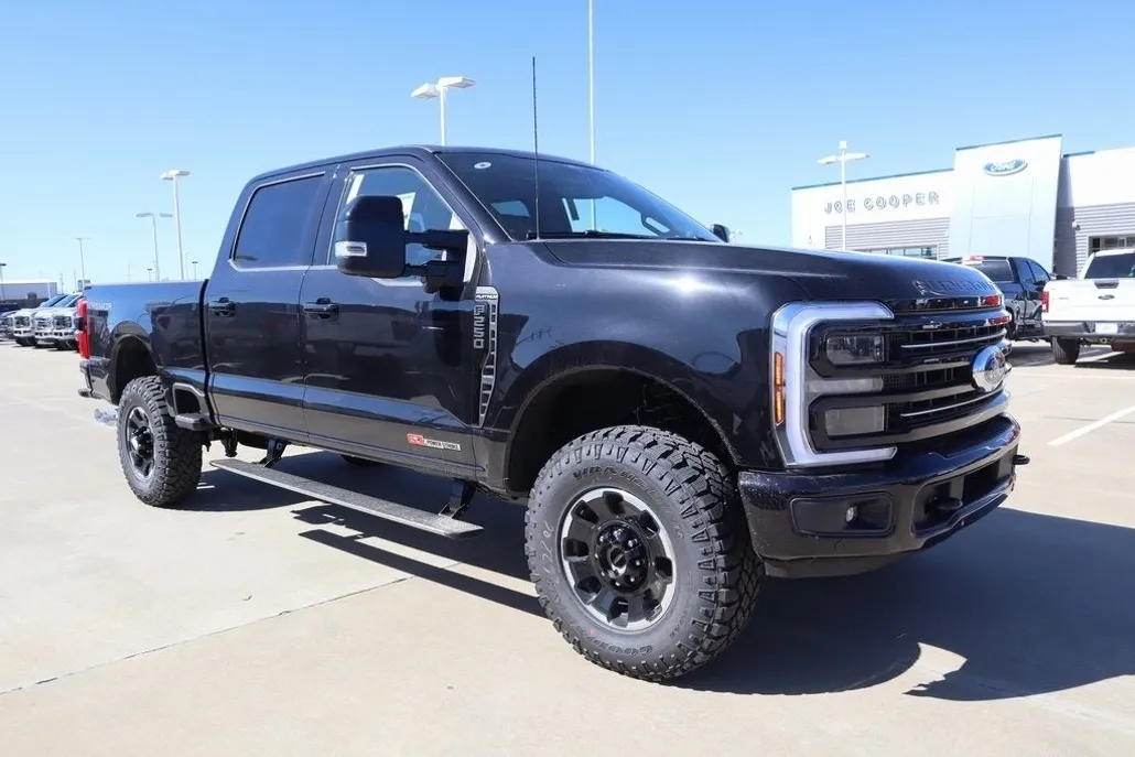 2025 Ford F-250 photo 1