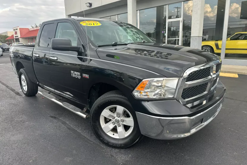 2017 Ram 1500 SLT photo 1