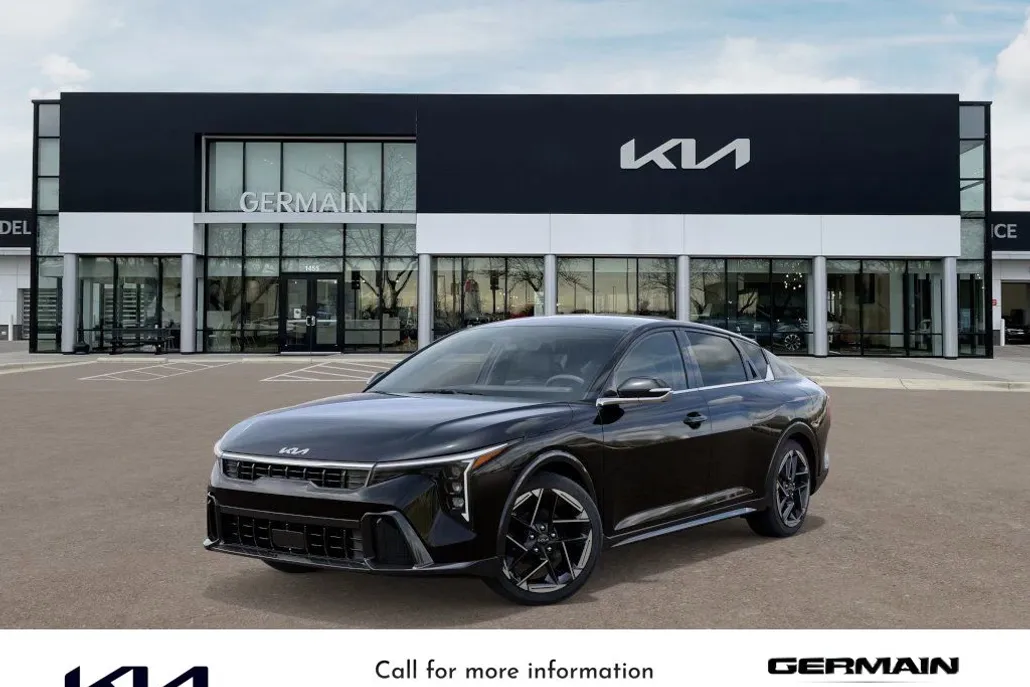 2025 Kia K4 GT-Line photo 1
