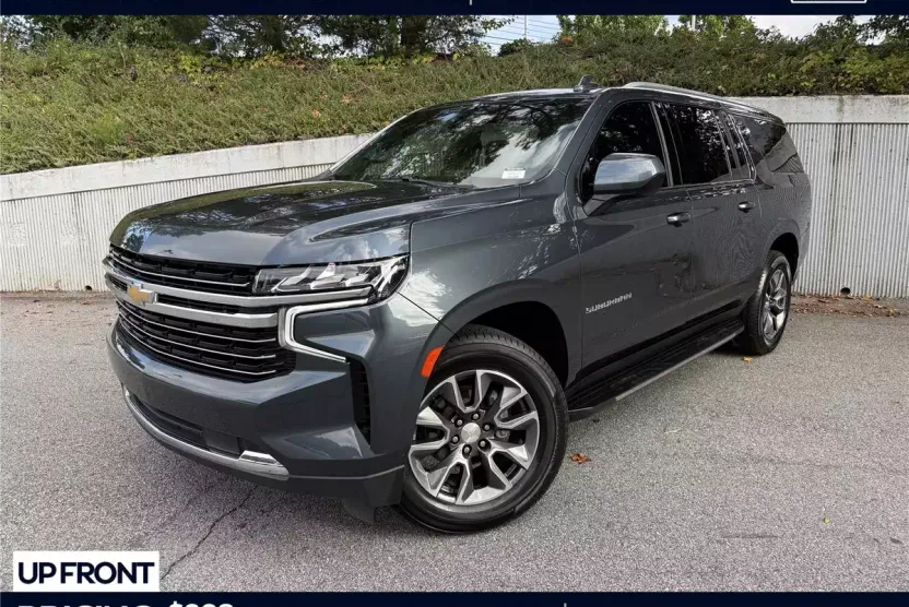 2021 Chevrolet Suburban 1500 LT photo 1