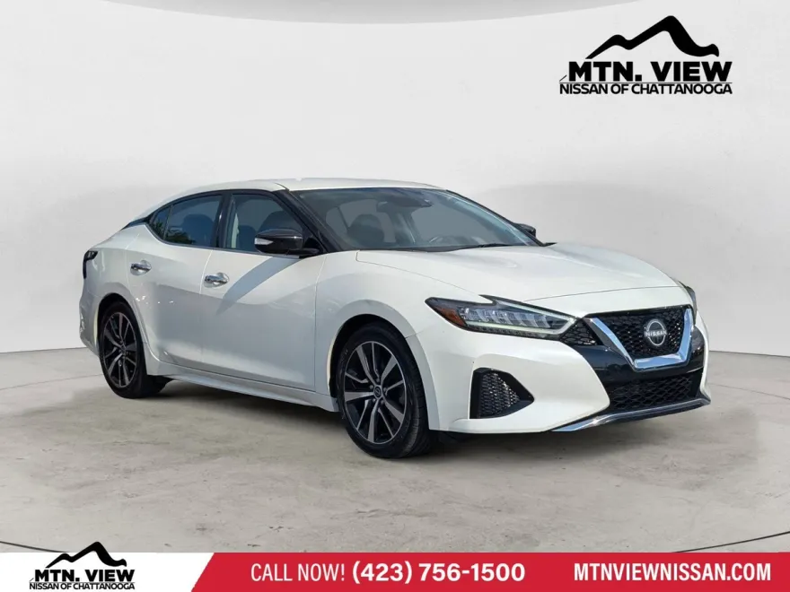 2023 Nissan Maxima SV photo 1