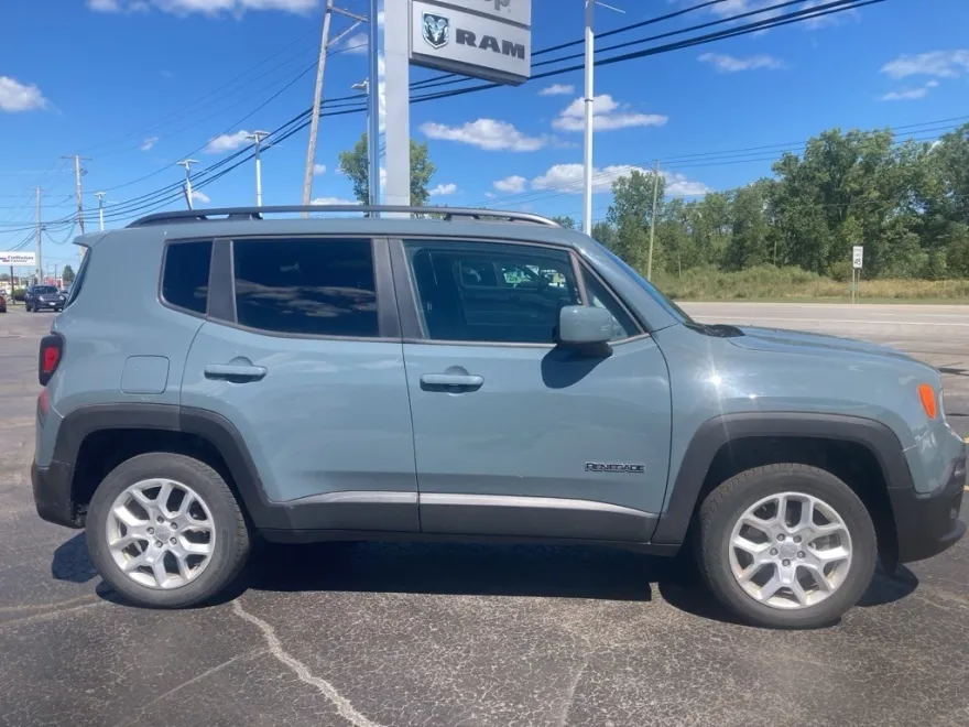 2018 Jeep Renegade Latitude North Edition photo 1