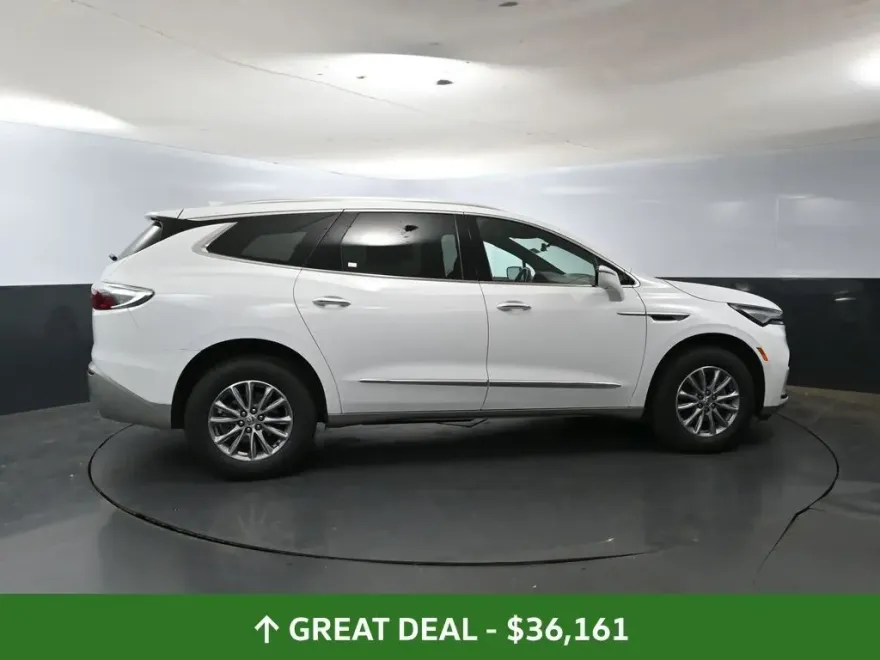 2024 Buick Enclave Premium photo 1