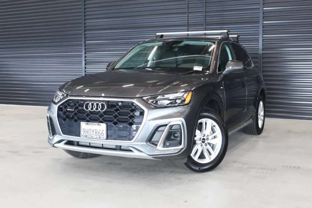 2023 Audi Q5 S line Premium photo 1