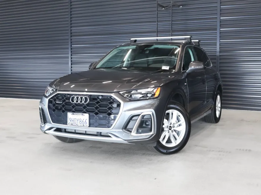 2023 Audi Q5 S line Premium photo 1