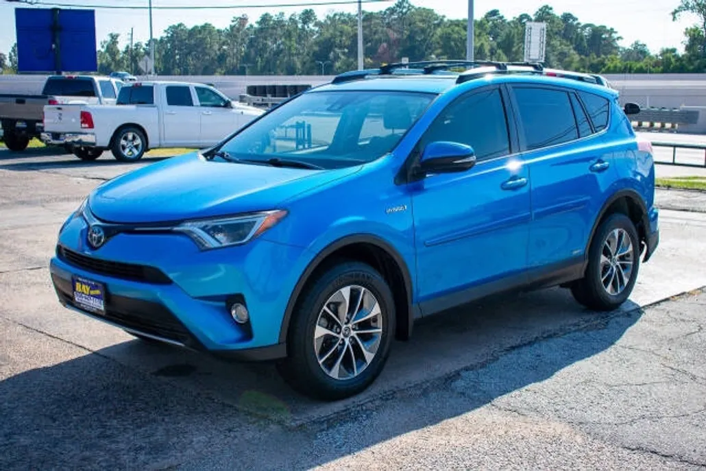 2018 Toyota RAV4 Hybrid XLE photo 1