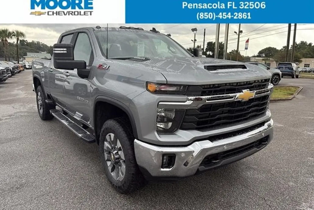 2026 Chevrolet Silverado 2500HD LT photo 1