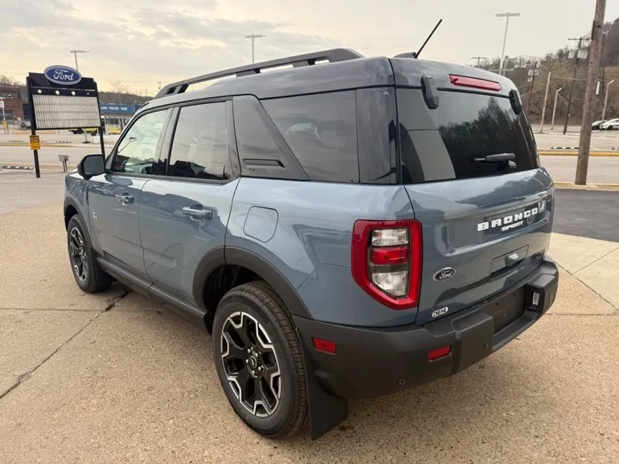 2025 Ford Bronco Sport Outer Banks photo 1