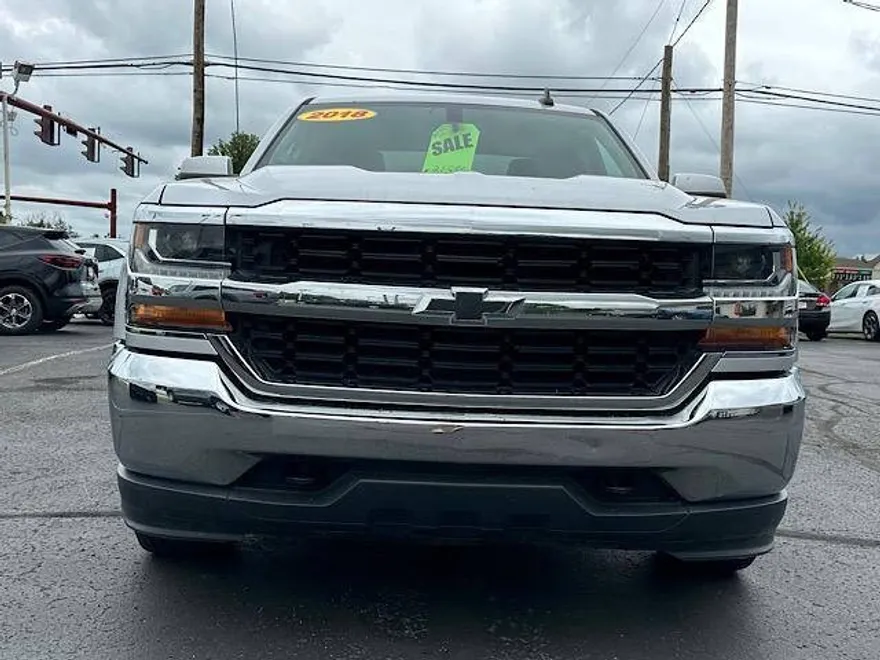 2018 Chevrolet Silverado 1500 photo 1