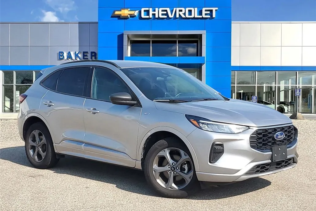 2023 Ford Escape ST-Line photo 1