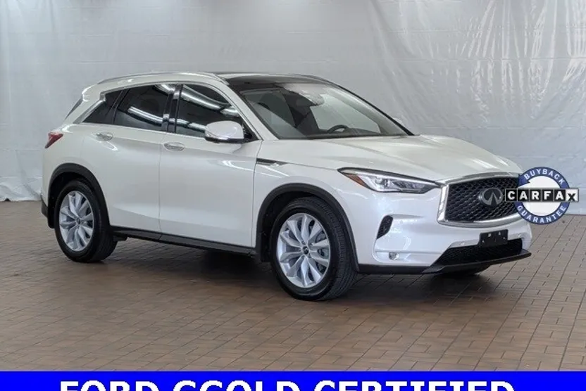 2019 Infiniti QX50 Essential photo 1