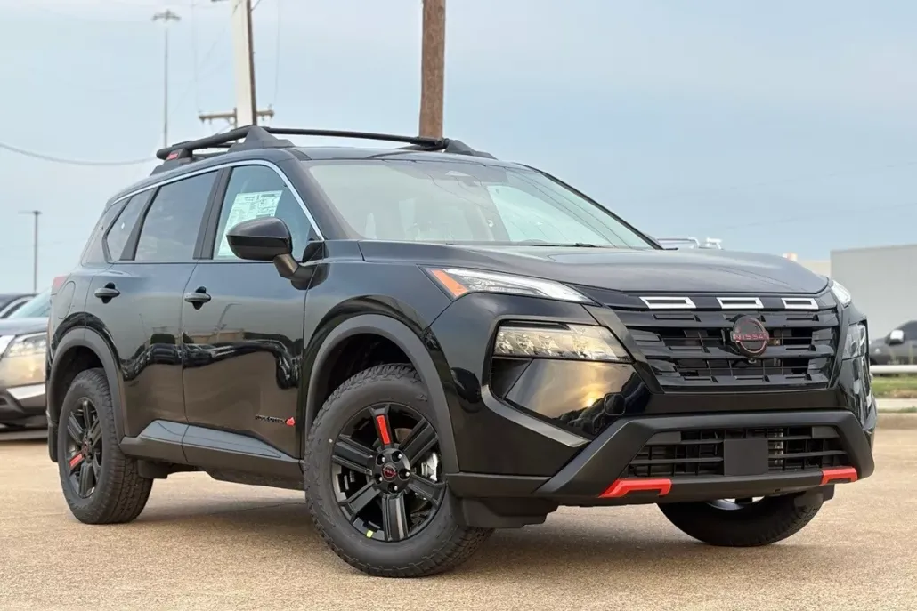 2026 Nissan Rogue SV photo 1