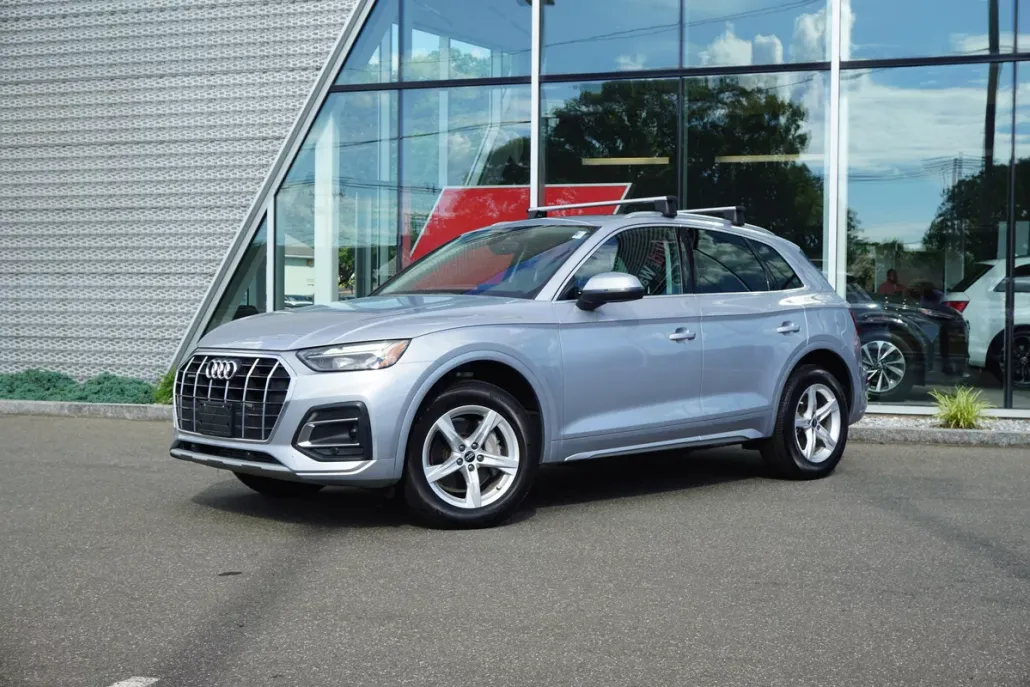 2023 Audi Q5 Premium photo 1