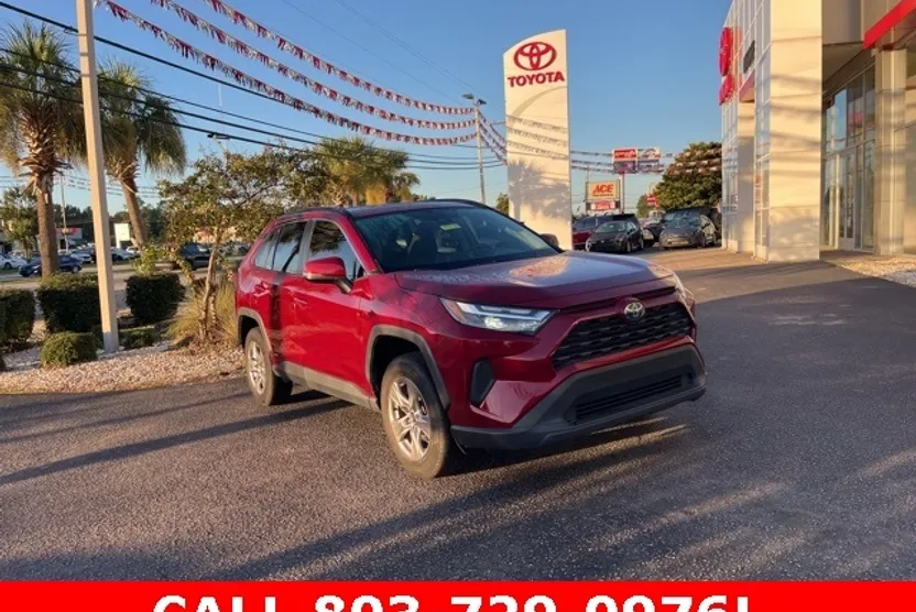 2022 Toyota RAV4 Hybrid XLE photo 1
