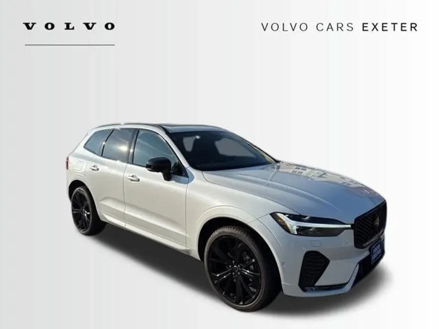 2026 Volvo XC60 B5 Black Edition photo 1