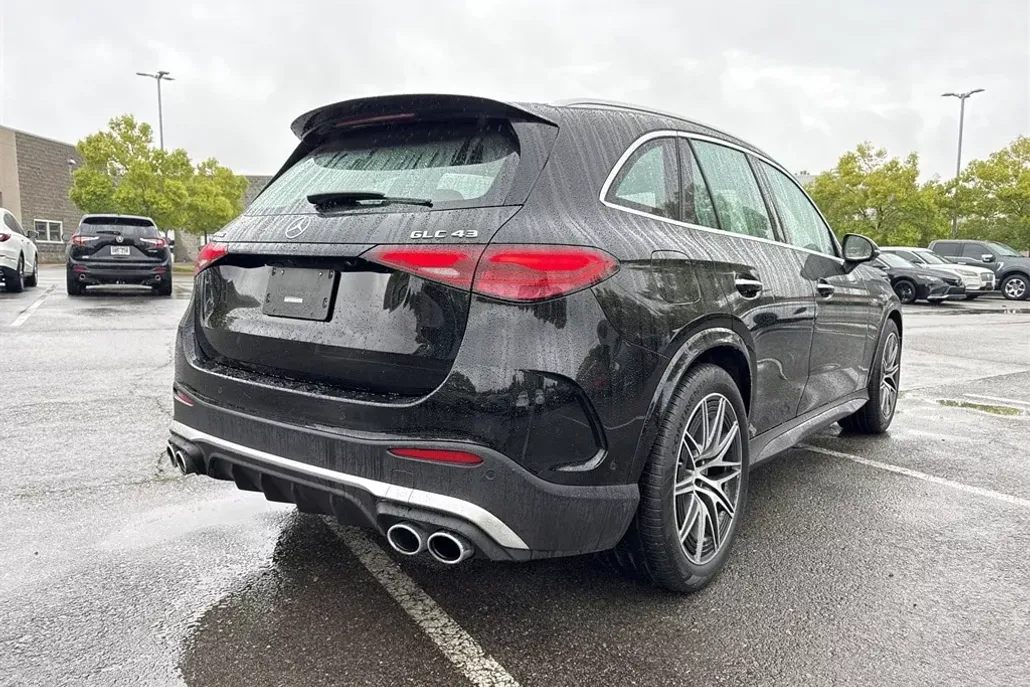 2025 Mercedes Benz GLC 43 AMG photo 1