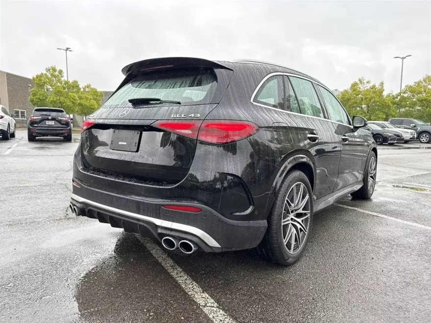 2025 Mercedes Benz GLC 43 AMG photo 1
