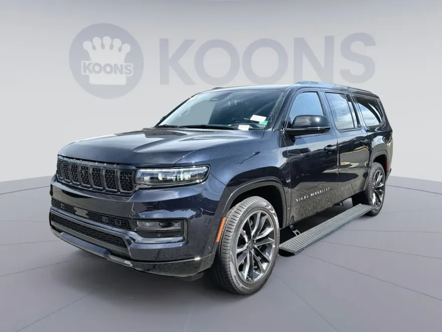 2025 Jeep Grand Wagoneer L II photo 1