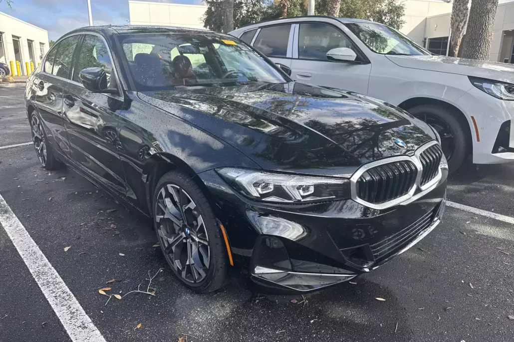 2025 Bmw 330i photo 1