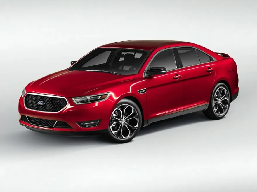 2015 Ford Taurus SHO photo 1