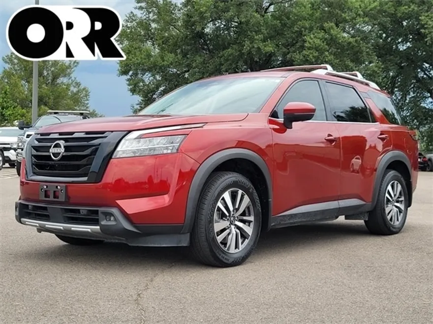 2023 Nissan Pathfinder SL photo 1