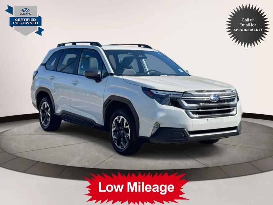 2025 Subaru Forester Premium Base photo 1