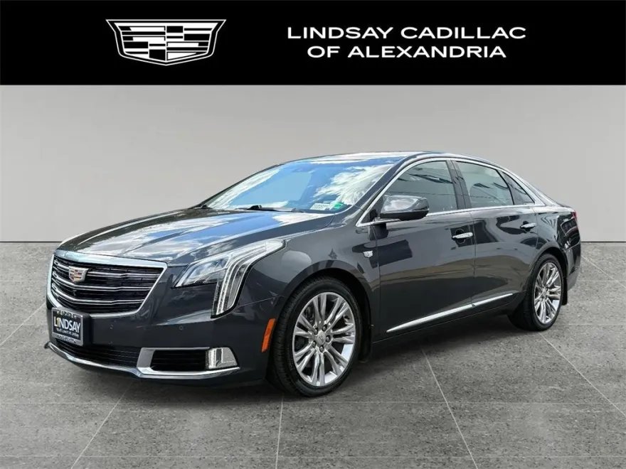 2019 Cadillac XTS Luxury photo 1