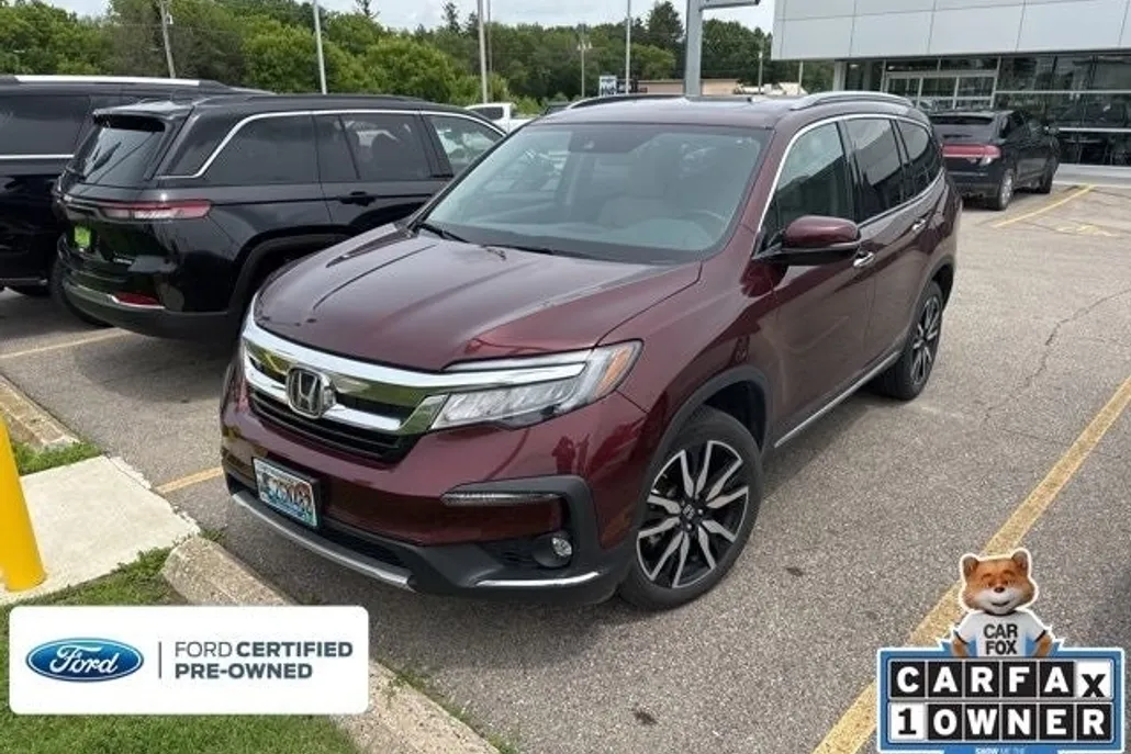2021 Honda Pilot Touring photo 1