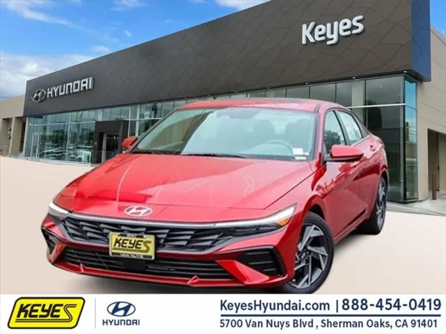 2025 Hyundai Elantra SEL Convenience photo 1