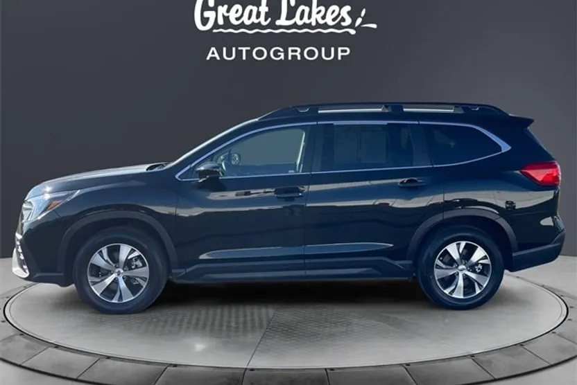 2025 Subaru Ascent Premium photo 1