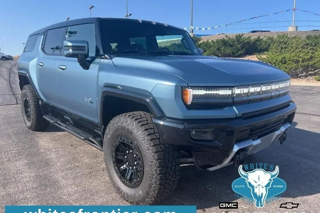 2024 Gmc Hummer EV SUV photo 1