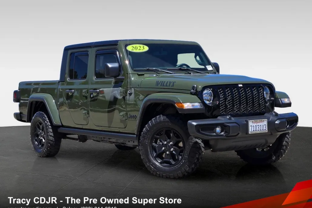 2023 Jeep Gladiator Willys photo 1