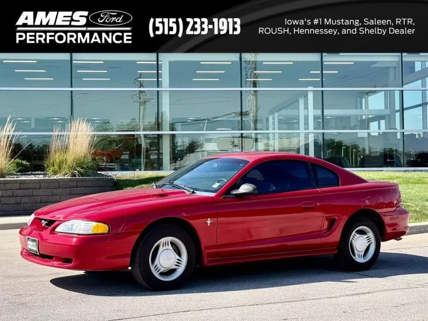 1995 Ford Mustang V6 photo 1