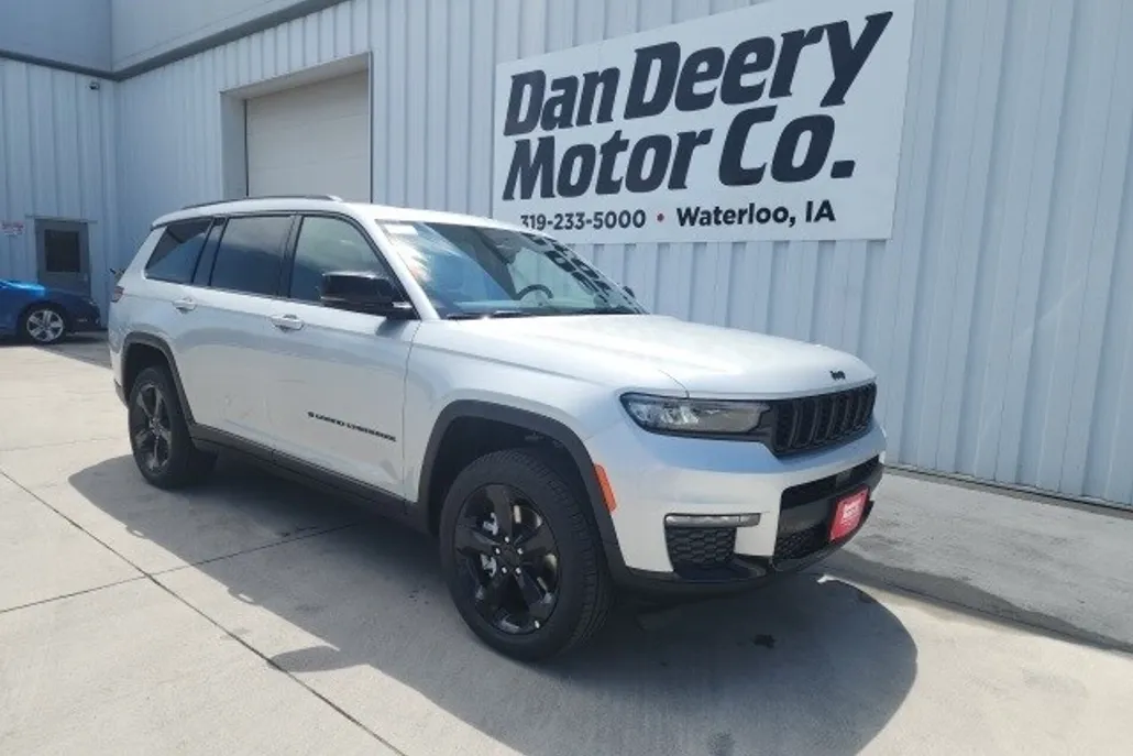 2025 Jeep Grand Cherokee Limited photo 1