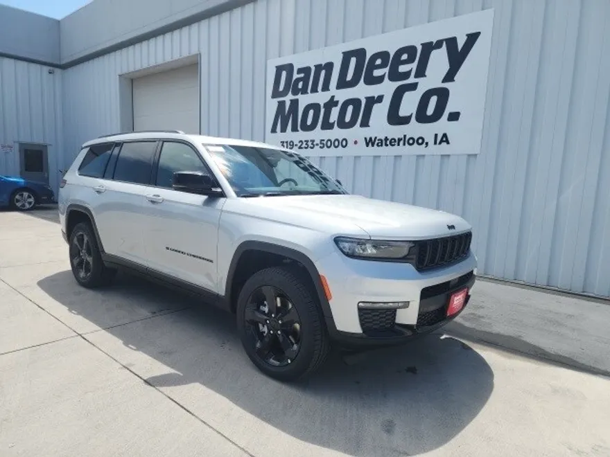 2025 Jeep Grand Cherokee Limited photo 1