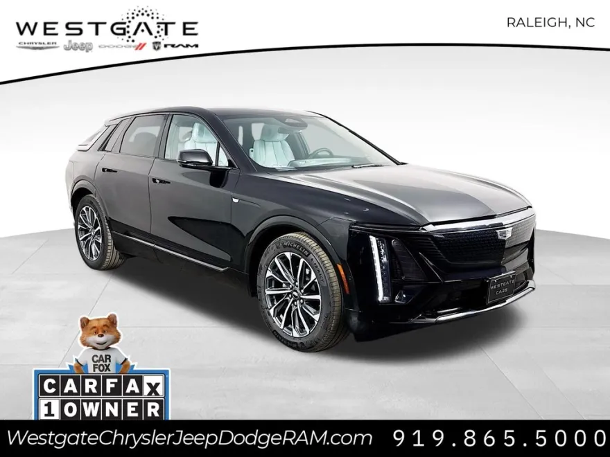 2024 Cadillac Lyriq Sport photo 1