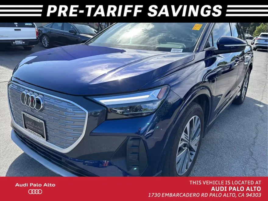 2023 Audi Q4 40 E-tron Premium Plus photo 1