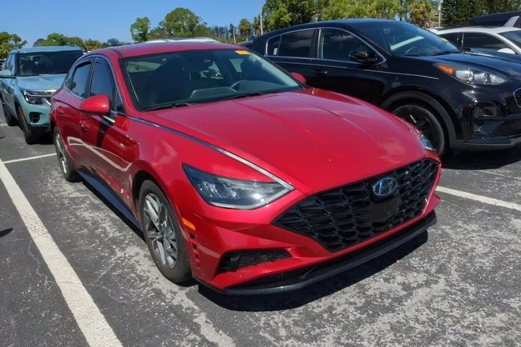 2020 Hyundai Sonata SEL photo 1
