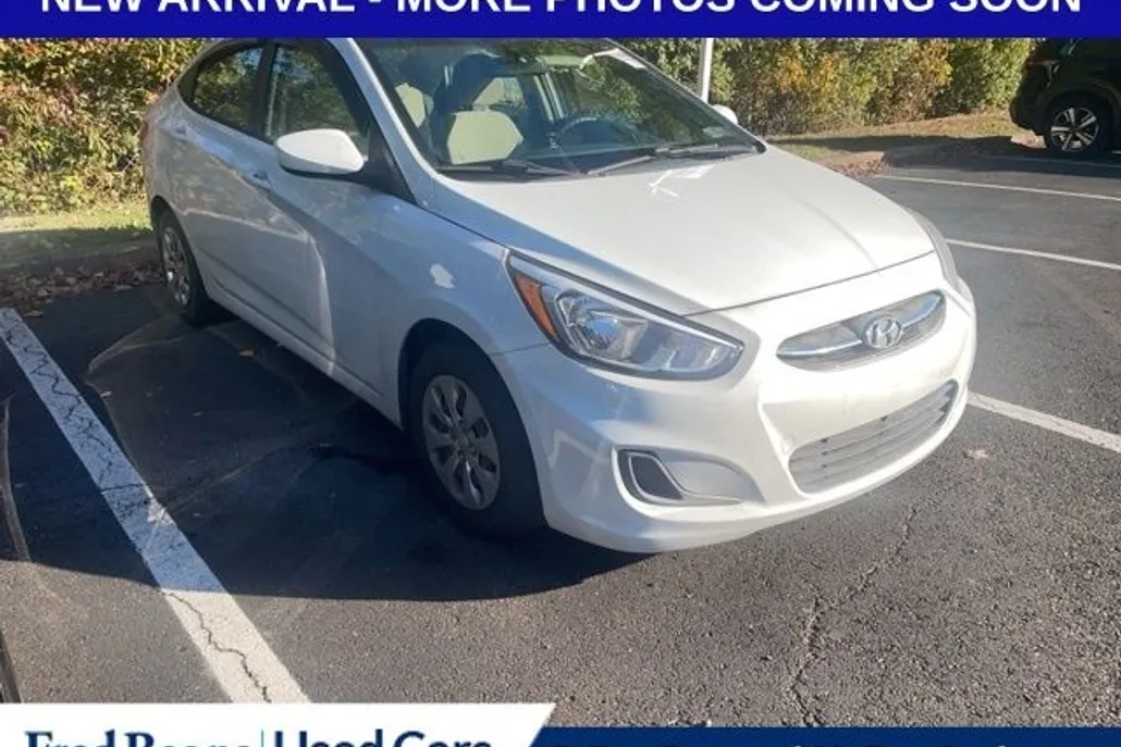2017 Hyundai Accent SE photo 1